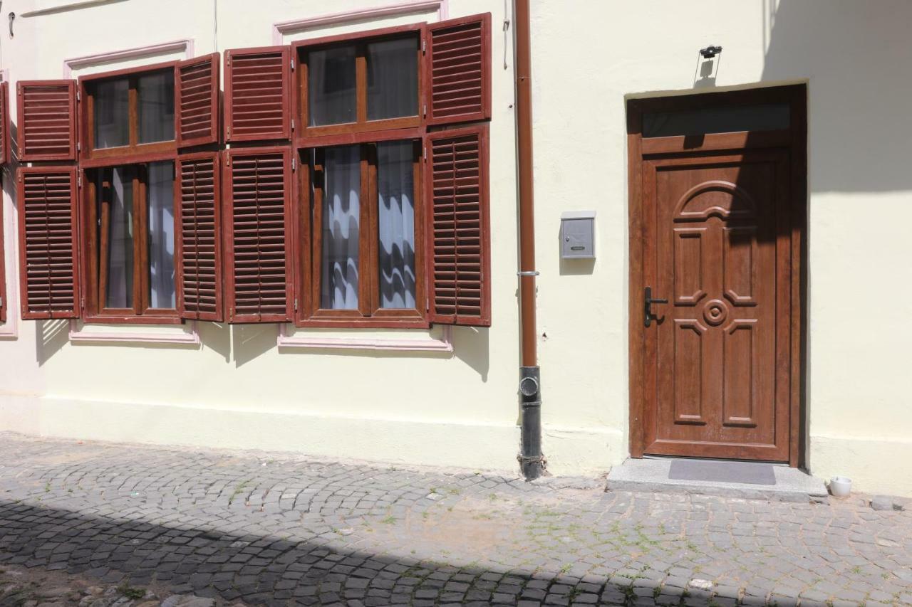 Apartment Queen Sibiu Eksteriør billede